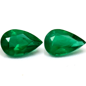 0.75 carat Pear Emerald - Gemstone Thumbnail