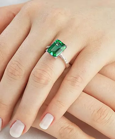 GesmNY Emerald Rings