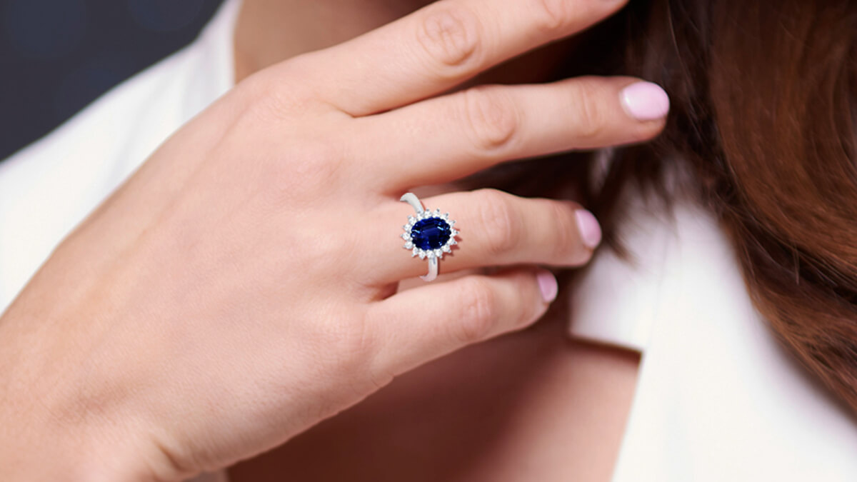 Find the perfect engagement on sale ring