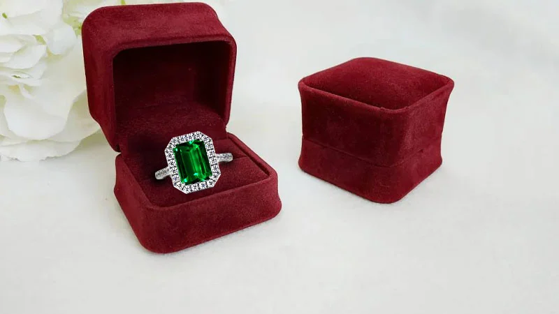 emerald cut alexandrite ring