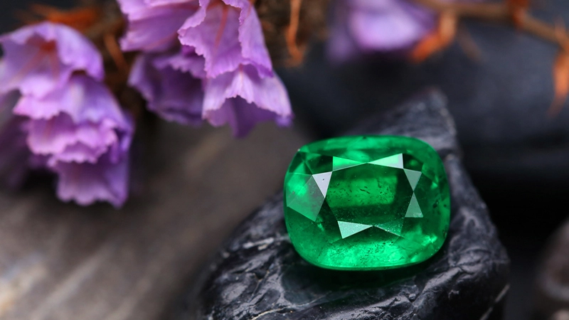 History of Emerald Jewelry