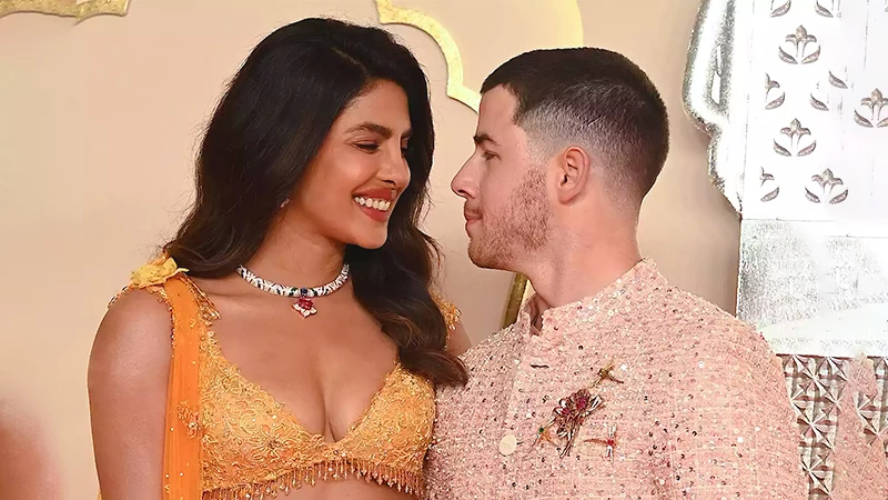 Priyanka Chopra & Nick Jonas