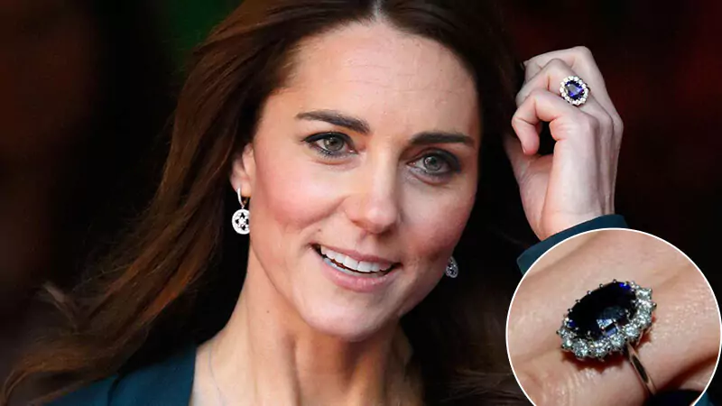 Kate Middleton wearing her sapphire halo ring