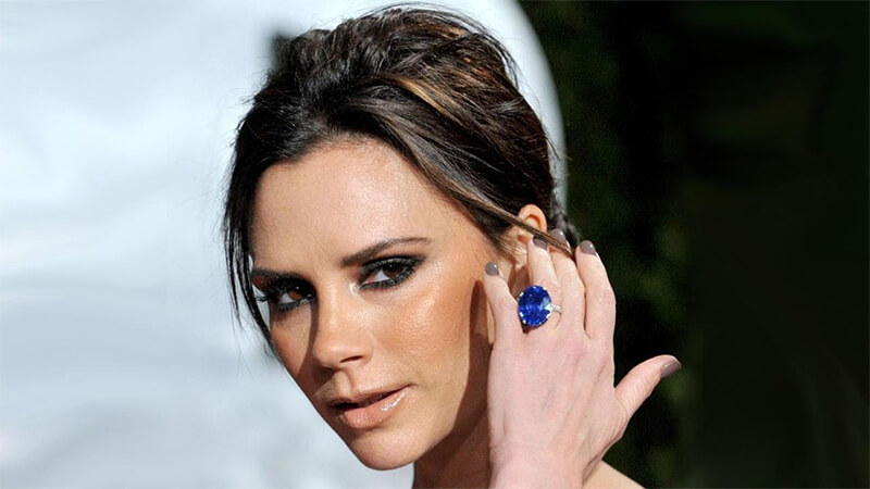 celebrities wearing sapphire ring