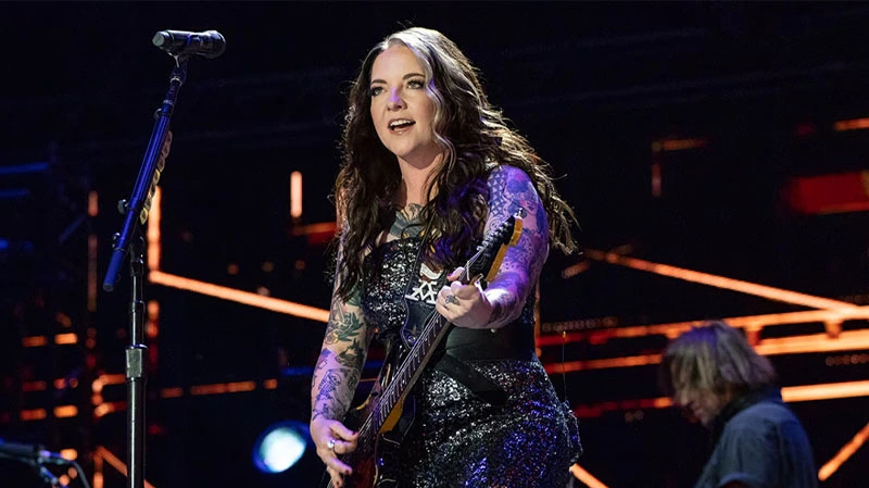 ashley mcbryde in cma fest