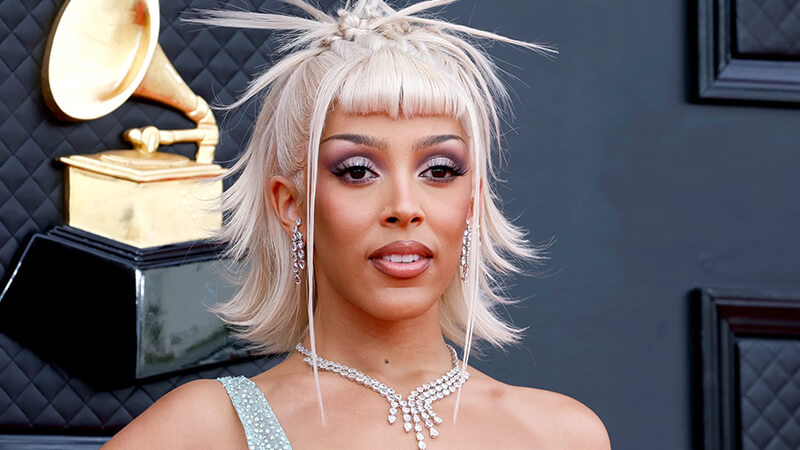 Best Jewelry From The Men At The 2022 Grammy Awards – Who Wore What Jewels