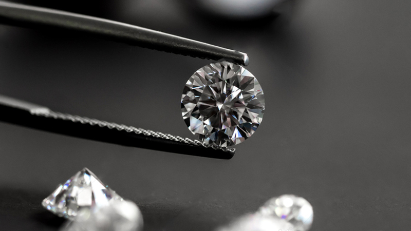 Composition - natural diamonds vs lab grown diamonds