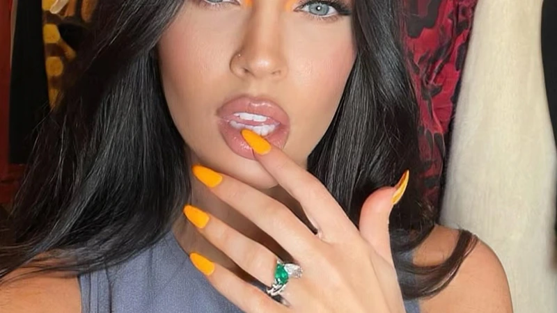 Megan Fox’s gorgeous nature inspired engagement ring