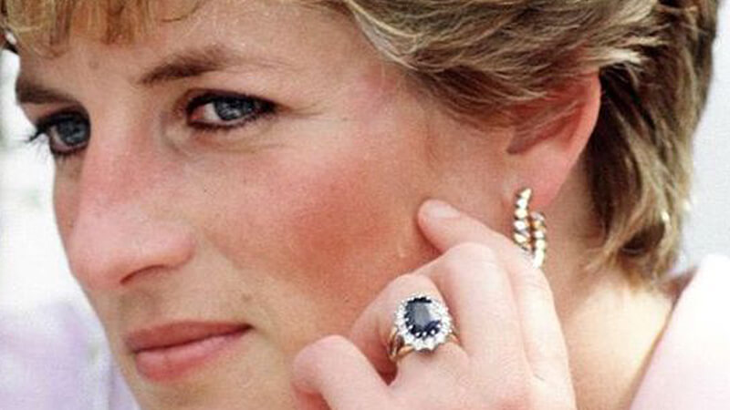Princess Diana’s Sapphire Engagement Ring