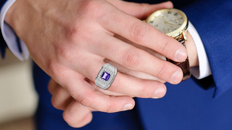 Men’s Bezel & Pave Set Ring