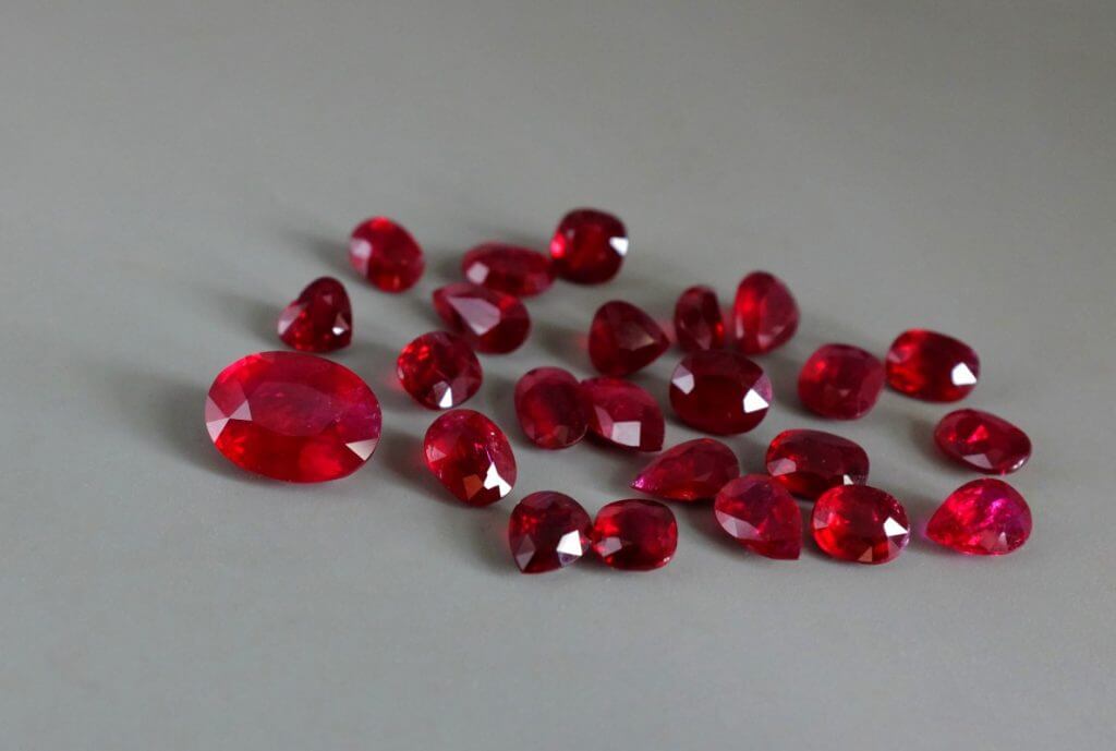 The Ruby: Luscious Red Rubies Collection of The World