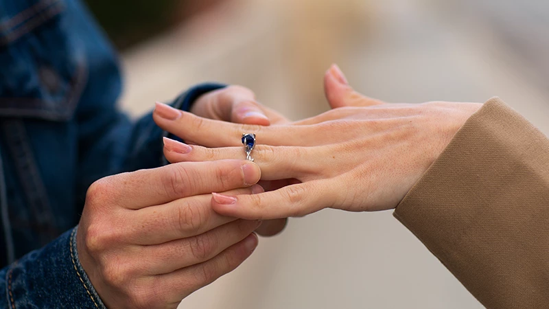 sapphire engagement ring