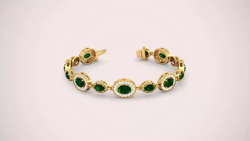 Vintage-looking Emerald Bracelet