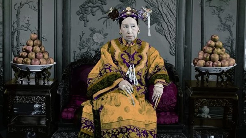 Chinese empress found of pink tourmaline