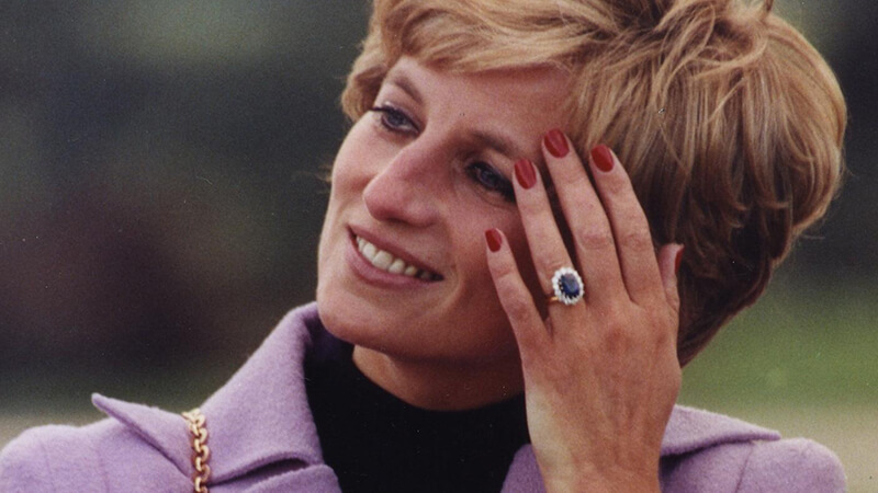 Princess Diana with her Engagement Ring
