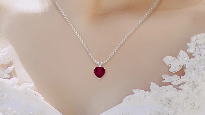 Heart-shaped necklace